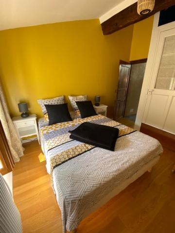 La Mansarde De L Abbaye Apartment Cluny Ngoại thất bức ảnh
