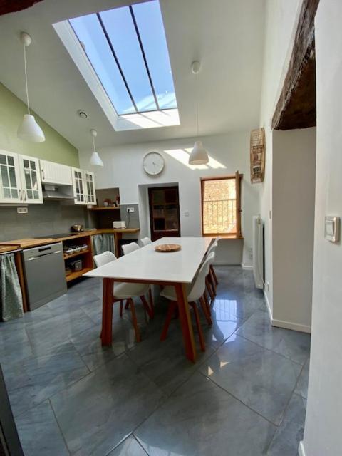 La Mansarde De L Abbaye Apartment Cluny Ngoại thất bức ảnh